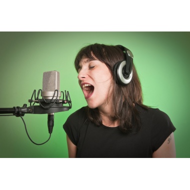 044901_invision_usm_inuse_instudio